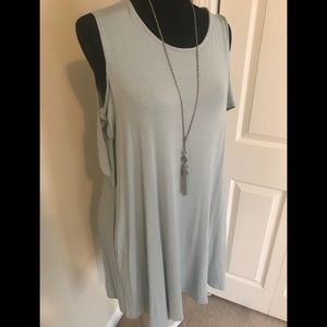 🌷Baby blue cold-shoulder dress with pockets! Sz L